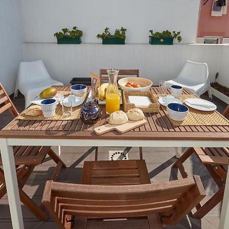 Modern 2 Bedroom Apartment In Estrela With Outside Terrace! Amazing For Families, Couples, Friends Lisabona Exterior foto