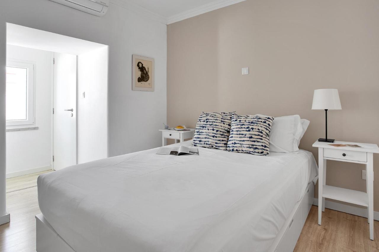 Modern 2 Bedroom Apartment In Estrela With Outside Terrace! Amazing For Families, Couples, Friends Lisabona Exterior foto