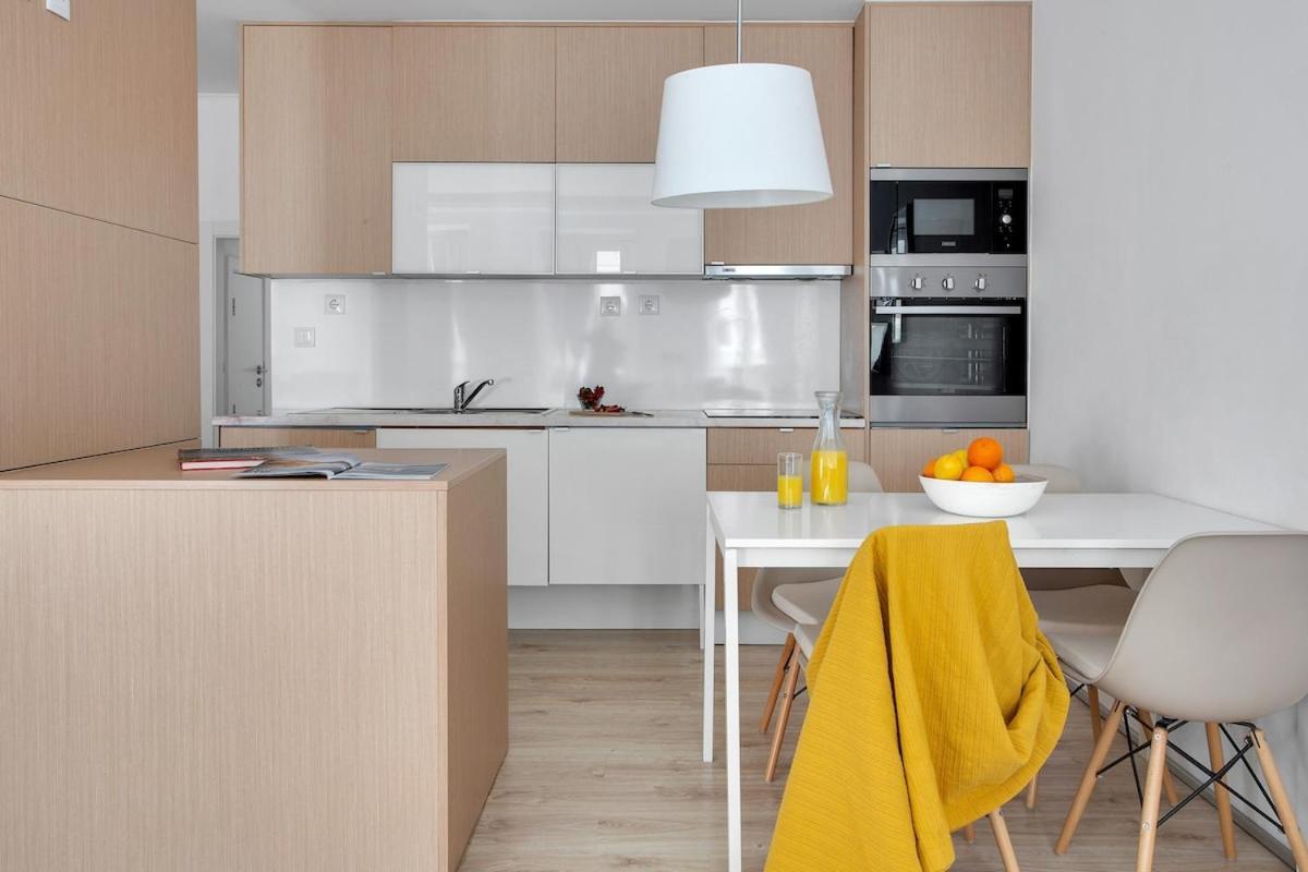 Modern 2 Bedroom Apartment In Estrela With Outside Terrace! Amazing For Families, Couples, Friends Lisabona Exterior foto